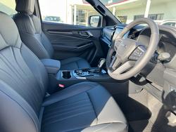 2026 ISUZU MU-X LS-T