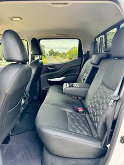 2025 NISSAN NP300 NAVARA ST-X