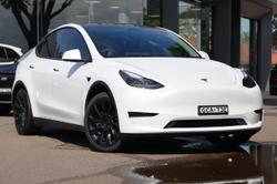 2025 Tesla Model Y Rear-Wheel Drive