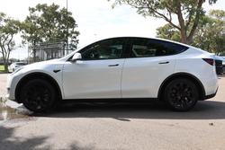 2025 Tesla Model Y Rear-Wheel Drive