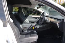 2025 Tesla Model Y Rear-Wheel Drive