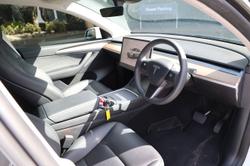 2025 Tesla Model Y Rear-Wheel Drive