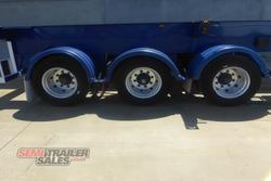 2011 Barker Heavy Duty 40FT Tri Axle Skel