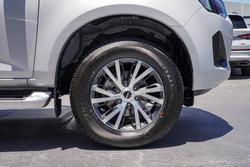 2025 Isuzu D-MAX LS-U