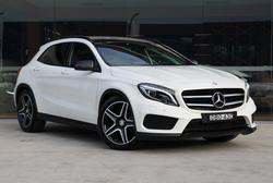 2016 MERCEDES-BENZ
GLA 180