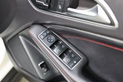 2016 MERCEDES-BENZ
GLA 180