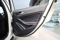 2016 MERCEDES-BENZ
GLA 180