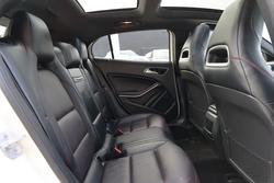 2016 MERCEDES-BENZ
GLA 180
