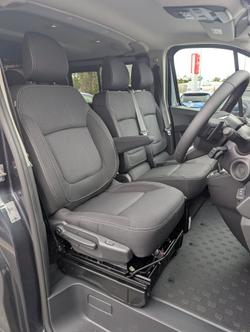 2025 RENAULT TRAFIC CREW LIFESTYLE