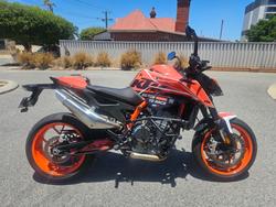KTM 890R Duke