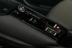 2025 Alfa Romeo Junior Ibrida