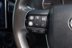 2019 Toyota
Hilux SR