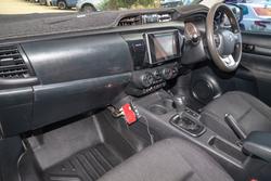 2019 Toyota
Hilux SR
