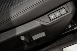 2025 Alfa Romeo Junior Ibrida