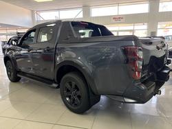 2025 ISUZU D-MAX XT