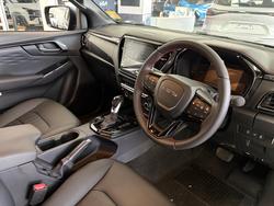 2025 ISUZU D-MAX XT