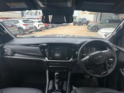 2025 Isuzu MU-X MY25.5 Isuzu MU-X 4X4 LST 3.0 L Automatic (UJOR506D)