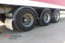 2004 Maxitrans 22 Pallet Pantech