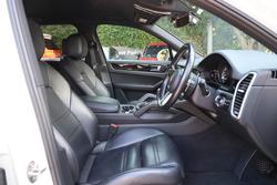 2019 Porsche Cayenne E-Hybrid