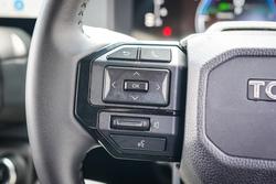 2025 Toyota PRADO GXL