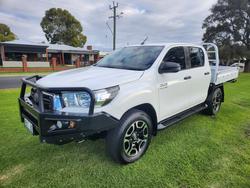 2019 Toyota Hilux SR