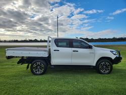 2019 Toyota Hilux SR