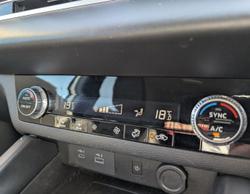 2023 MITSUBISHI OUTLANDER ES