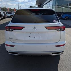 2023 MITSUBISHI OUTLANDER ES