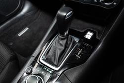2017 Mazda
                3 Maxx