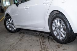 2017 Mazda
                3 Maxx