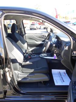 2025 Nissan
Navara ST