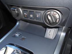 2025 Nissan
Navara ST