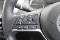 2024 Nissan Navara SL