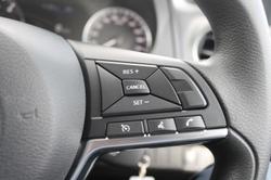 2024 Nissan Navara SL