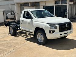 2025 MITSUBISHI TRITON GLX