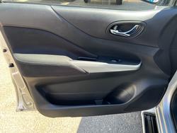 2020 NISSAN NAVARA ST-X (4x4)