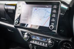 2024 Toyota HILUX SR5