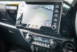 2024 Toyota HILUX SR5