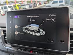 2025 RENAULT TRAFIC LWB