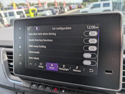 2025 RENAULT TRAFIC LWB