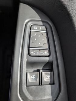 2025 RENAULT TRAFIC LWB