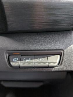 2025 RENAULT TRAFIC LWB