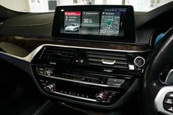 2017 BMW
5 Series 530i M Sport