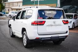 2024 Toyota LANDCRUISER GXL