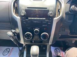 2015 ISUZU D-MAX LS-U HI-RIDE (4x4)