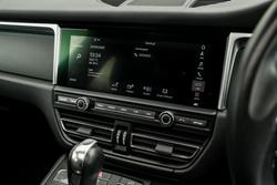 2019 Porsche Macan 95B MY19 AWD BLACK