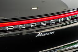 2019 Porsche Macan 95B MY19 AWD BLACK
