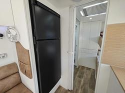 2024 Retreat Daydream 194B Bunks