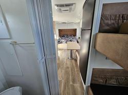 2024 Retreat Daydream 219Bse