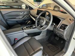 2025 NISSAN XTRAIL TI